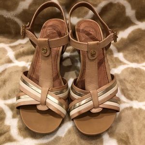 Nude Nurture Wedges